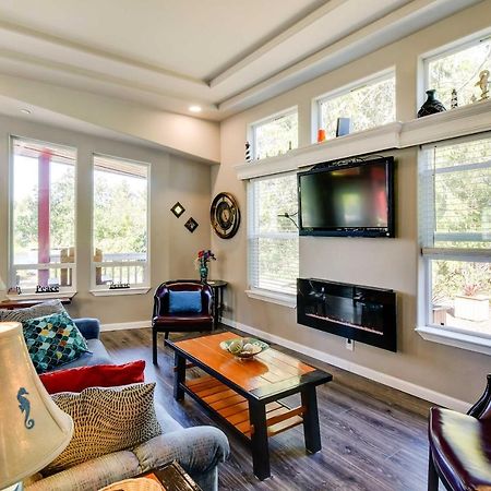 Ocean Shores Retreat With Porch And Canal Views! Eksteriør bilde