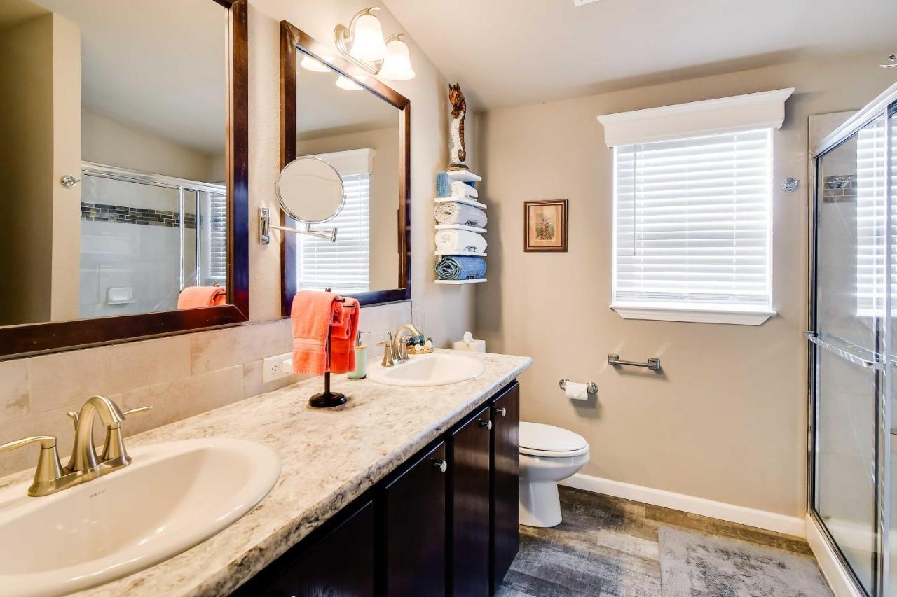 Ocean Shores Retreat With Porch And Canal Views! Eksteriør bilde
