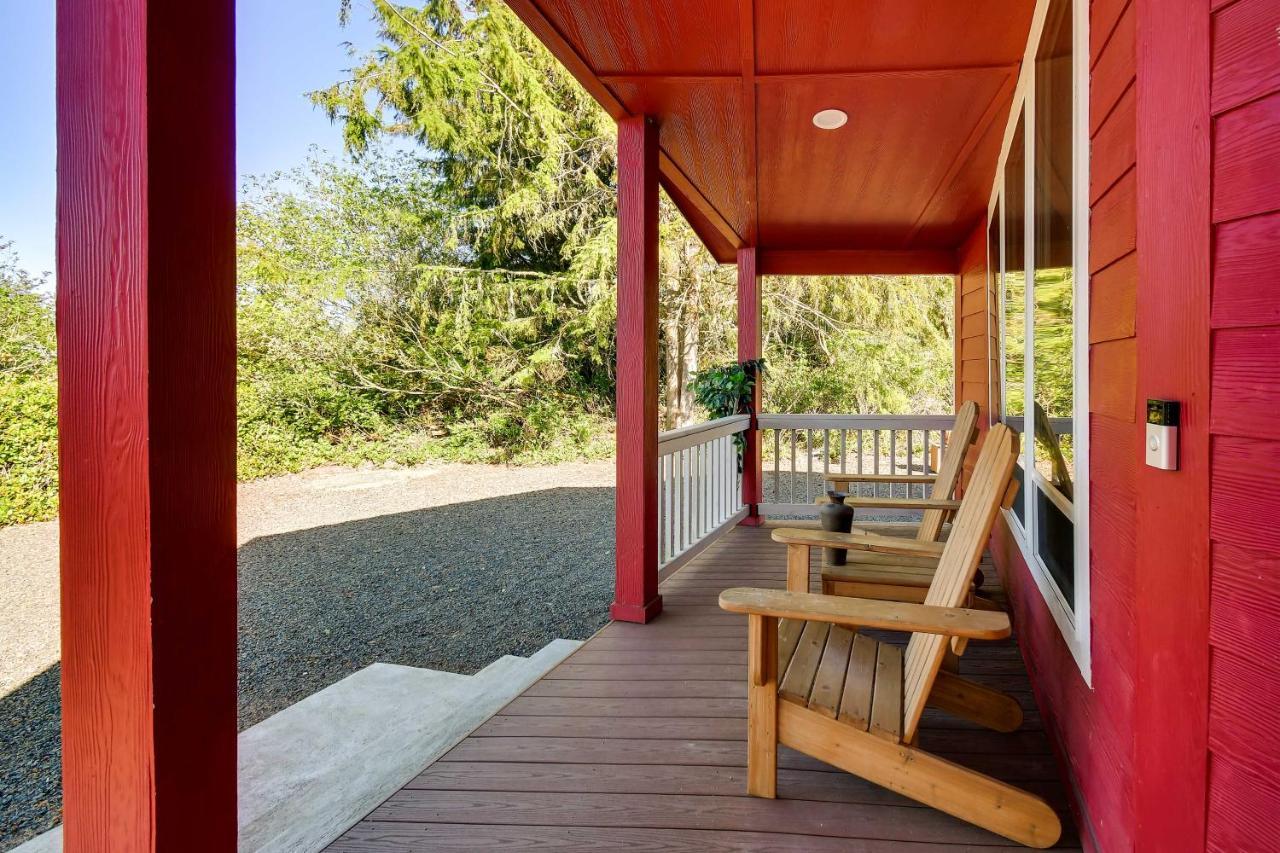 Ocean Shores Retreat With Porch And Canal Views! Eksteriør bilde